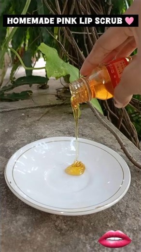 Lip Scrub Homemade 🩷 | dry lips | Arpita Pushpad | #shorts #youtubeshorts #viral