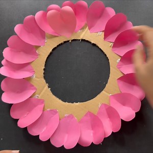 6.4K views · 31 reactions | DIY paper craft | Amazing colourful wall hanging craft #craft #diy #decor #homedecor #walldecor #handmade #creative #fun | Ayesha's Creation | Facebook