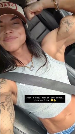 Fitness Mom Shows Off Incredible Bicep Flex! 💪