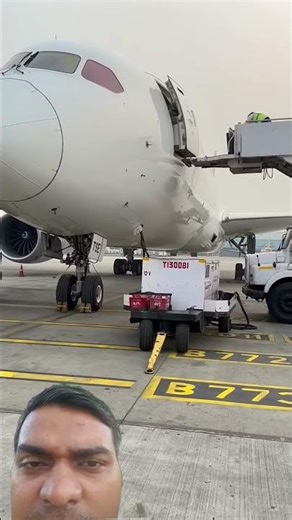 Air Plane video viral videos #viralreels #airplane #trendingshorts #shortfeeds