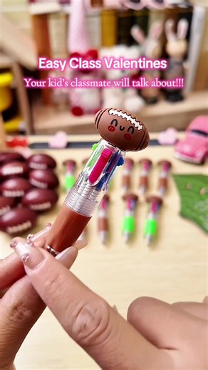 30-Piece Football Theme Classroom Valentine Set