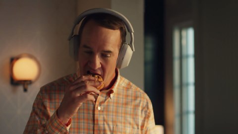 Nestle Toll House Chocolate Chip Cookie Dough, Makes 24 Cookies, 16.5 oz