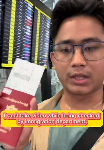 How to Check Flight Details at the Airport