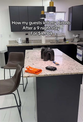 Sorry but I don’t believe they JUST realized the pool wasn’t heated after being there for 9 days. Also it’s not my fault they didn’t read the house description and amenities. I believe if I really waned a heated pool then I have to make sure the listing says that the pool is heated before I book the place #miami #miamiairbnb #airbnbexperienceshost #airbnbguests #giulliannasairbnb
