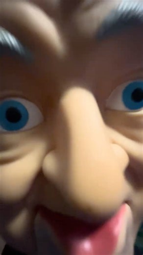 rodney does a extended version of his famous melody #gemmy #glitches #shorts