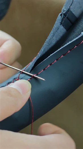 Stitchingcover | Wine red thread | Instagram