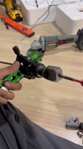 easy flearing tools❤️🫶🏻 #airconditioning #hvactechnician #tube #trustonallah #hvac