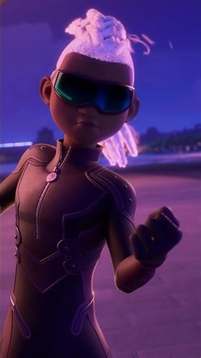 Le combat sur la lune ! 🐞🐾 #miraculous #ladybug #chatnoir #miraculousshorts #mlb