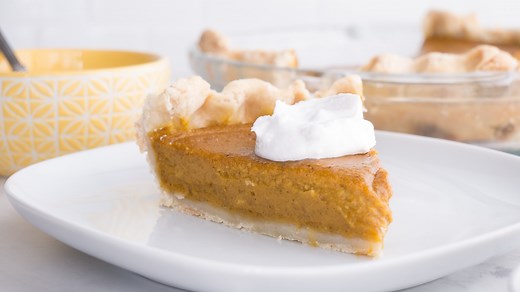 PUMPKIN PIE RECIPE: https://jessicainthekitchen.com/vegan-pumpkin-pie-gluten-free/ This Vegan Pumpkin Pie tastes and bakes JUST like the classic – you’re going to LOVE this! Made with only 9 ingredients, it’s rich and smooth in texture and filled with flavour! It also just happens to be gluten-free! | Jessica in the Kitchen