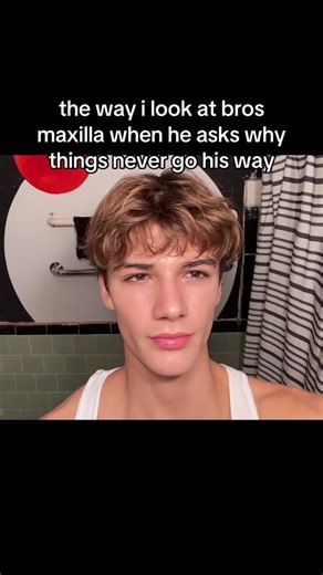 Understanding Flat Maxilla in Looksmaxing Discussions