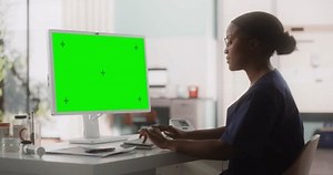 African Healthcare Nurse Using Desktop Computer Stock Footage Video (100% Royalty-free) 1101315631 | Shutterstock