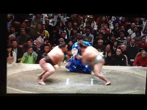 [稀勢の里初優勝]白鵬-貴ノ岩 (2017)