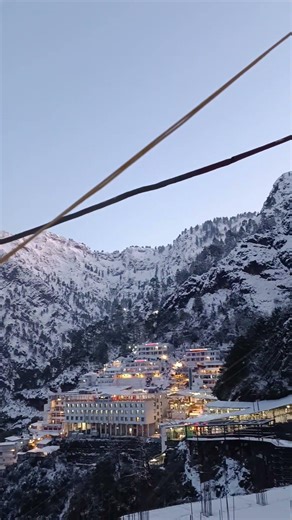 🙏🏻Vaishno Devi Yatra 🙏🏻| Jammu and Kashmir History 🫡| Today Snowfall 🚩 Vaishno Devi Temple #shorts