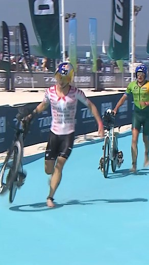 Another fastest swim for Morgan Pearson 👏 He swoops to overtake Vincent Luis at the exit and heads out onto the bike course in front, chased by reigning T100 World Champion Marten Van Riel. 📺 WATCH DUBAI T100 LIVE: https://t100triathlon.com/dubai/pro/ | T100 Triathlon World Tour
