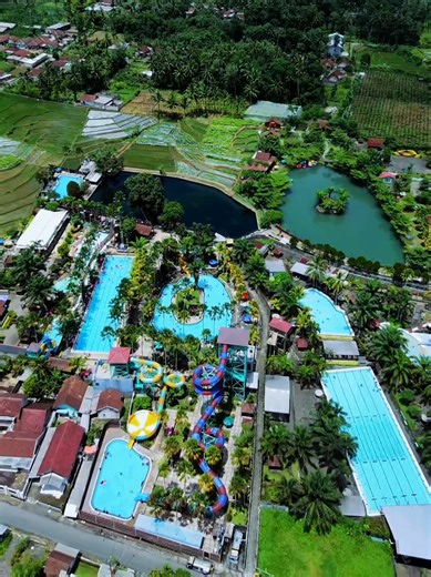 Pengalaman Seru di Umbul Bening Banyuwangi