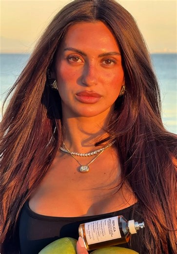 Transported to Brazil🥭☀️💛 Shop the new #REPLICAChasingSunsets by @maisonmargielafragrances at @sephora now! #MargielaFragrancePartner