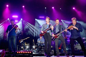 Rascal Flatts 'Rewind' During 2014 ACM Awards