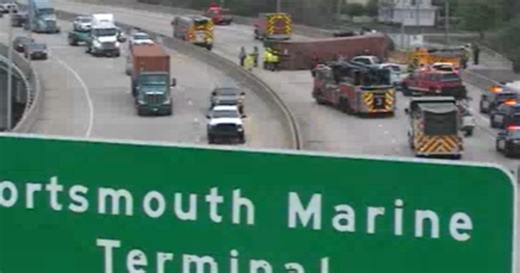 Lanes reopen on West Norfolk Bridge following tractor-trailer crash