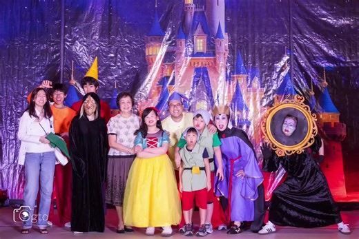 Funny Skit Celebrating Introverts at the Reunion