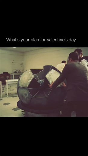 𝐂𝐢𝐧𝐞𝐁𝐢𝐭𝐬 on Instagram: "🎬 Oppenheimer 📅 Release Year: 2023 🎭 Genre: Biography / Drama / History / Thriller ⏱ Runtime: 3h 0m 💰 Budget: ~100 million USD 📈 Revenue: ~950+ million USD (worldwide) 📖 Storyline: The film follows J. Robert Oppenheimer, the brilliant physicist who led the Manhattan Project and helped create the atomic bomb. As science reshapes the world, he must confront the moral weight of unleashing a weapon capable of destroying humanity. 🎥 Director: Christopher Nolan ✍