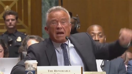 Kennedy BLASTS Wyden: “You’ve sat there 20 years while childhood chronic disease hit 76% — and never asked why.” | Sean Hannity