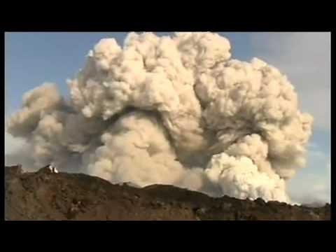 Live Footage Iceland Volcano 2010 April