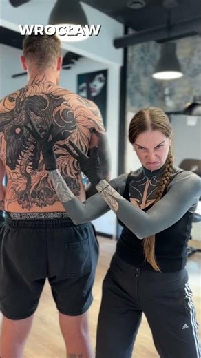 Mroczny tatuaż, horror , graficzka