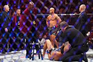 UFC 290: Pros react to Robbie Lawler's KO, retirement