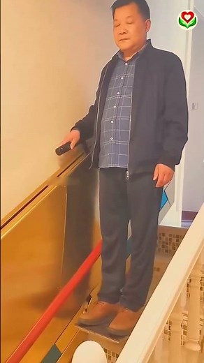 China’s Smart Stairs Turn Into an Elevator 😳