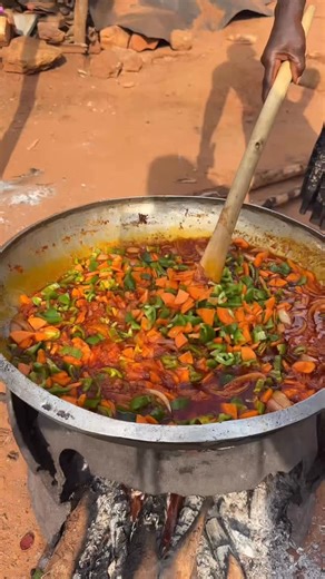 Chefabbys on Instagram: "This is how I want to live my life. Making money and feeding communities, villages, nations, people, humanbeings ❤️. That is all ❤️, I hope more money passes my side! Bottom line is to make people happy How was your Christmas ?"