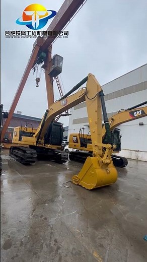 The Cat 323 Excavator delivers maximum power