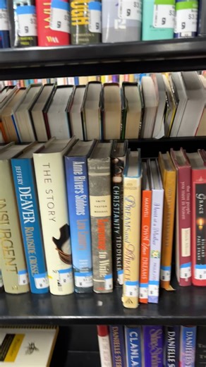 Just hunting for books you know. This was when I was searching earlier #thrifting #bookhunting #booktok