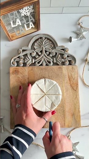 SNOWFLAKE BRIE