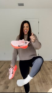 stepping up my long-distance running game… 👟 get it? I so punny. anywho, in order to take this half marathon training seriously, ya girl needed some new kicks - enter @nike vomeros. love them and they felt like clouds ☁️ third run down, 3.8 miles, a little slower on the last lap because you’ll meet believe what I saw on my run. 👀 think big wild cat 😅😅😅 next run is 4.5 miles… I got this. 💪🏻 | Madison M Smith