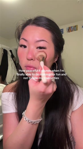 Accutane Journey: Skin, Makeup & Mental Health