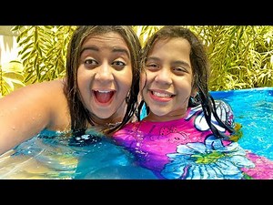 A VERY FUN AFTERNOON AT THE POOL WITH THE GIRLS