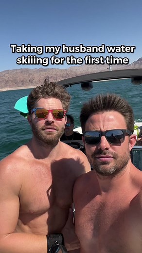 Teamed up with @Discover Boating to take Jaymes waterskiing for the first time ever. I grew up boating every summer so this really took my back! Visit link in my bio so you can learn how you can enjoy these moments. #discoverboating #seeyououthere #ad ￼