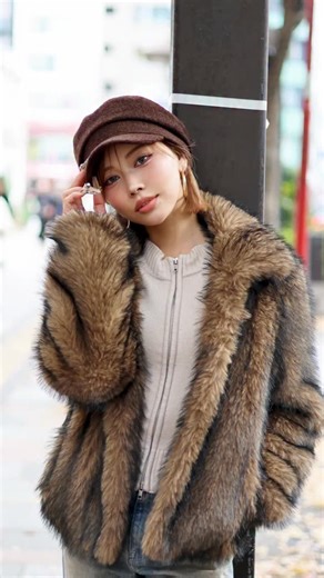 ﾘｭｳﾉｽｹ/ryunosuke【ストリートスナップ】 on Instagram: "表参道にめっちゃ お洒落でお綺麗な方が いらっしゃったので お声掛けさせて頂きました^ ^ 独特の雰囲気と距離感で 撮影してる時も面白かったなー^ ^ 全国に届けー✨ #ストリートスナップ #リュウノスケストリートスナップ #美人 #東京 #表参道"