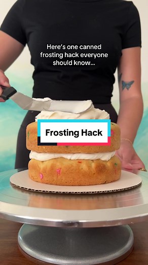Did you know this? 👀 Mixing the frosting with an electric mixer makes it super fluffy. It’s much easier to frost the cake and it tastes better too!
