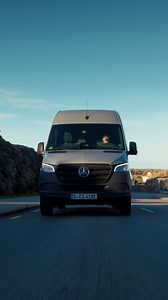 24K views · 202 reactions | Für den eSprinter gibt es kein schlechtes Wetter.  Dank der LED High Performance-Scheinwerfer wird die Fahrbahn auch bei Regen, Schnee oder Dunkelheit gleichmäßig ausgeleuchtet. #MercedesBenz #MBvans #eSprinter | Mercedes-Benz Deutschland | Facebook