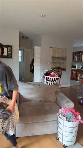 Lauren Berty • Relatable Twin Momhood + Millennial Content on Instagram: "And the (laundry) cycle continues 🧺😅 I had a hack to always do at least one load a day to stay on top of things but I’ve def falling off since then. Shoutout to my people who get this- especially my mamas✊🏾 Ib: @emilyvondy SAHM | twin mom | parenting | mom life | relatable motherhood"