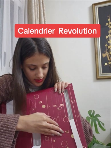 j’aime trop 🥰 #makeup #christmas #revolution #inbox #calendrierdelavent