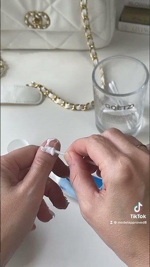 How to use whiten nails with toothpaste
