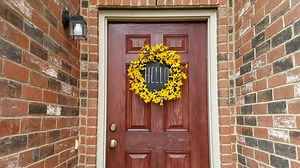 55 reactions · 4 comments | Spring Home Tour Farmhouse #GlueGunsRoses | Glue Guns & Roses | Facebook
