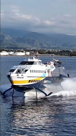 Hydrofoil Ships Explained: Flying Boats, Underwater Wings & Fuel-Efficient High-Speed Travel