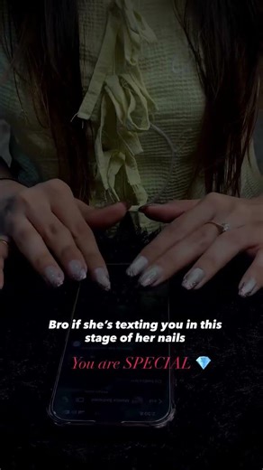 Cateye With Glitter Nail Art 💅🏻