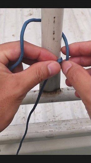 A convenient way to tie quickly [Painter hitch]