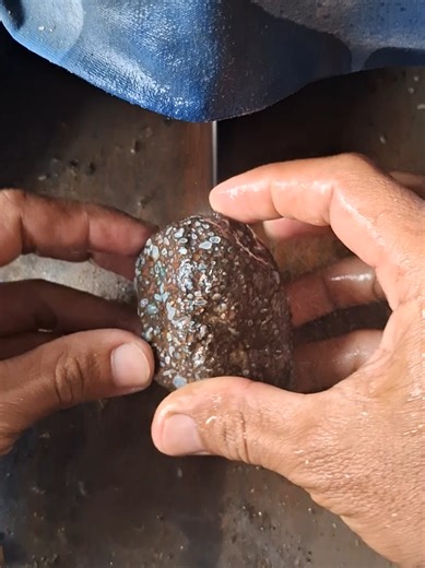 Membalas @zaini0k wah malah dikira korban dracin 😆😆 #hunting #batuakik batu konglomerat, Batu kristal bukan batu #giok 😀😀