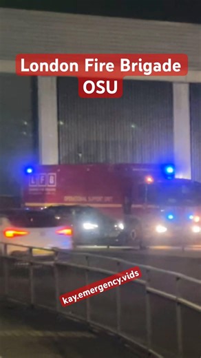 LFB Fire Investigation Unit & Operational Support Unit arriving at scene of fire #londonfirebrigade