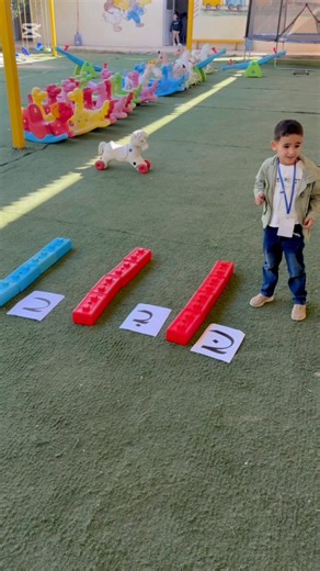 رحلة ممتعة مع الحروف… ج، ح، خ! ✨ في فصل المعلمة فاطمة استمتع أطفالنا اليوم بنشاط تفاعلي ممتع تعلّموا فيه حروف (ج – ح – خ) بطريقة شيّقة ومليئة بالمرح. كل يوم يكبر شغفهم بالتعلم… وكل نشاط يزيدهم تميّزًا وإبداعًا 🌟 | روضة الغيران